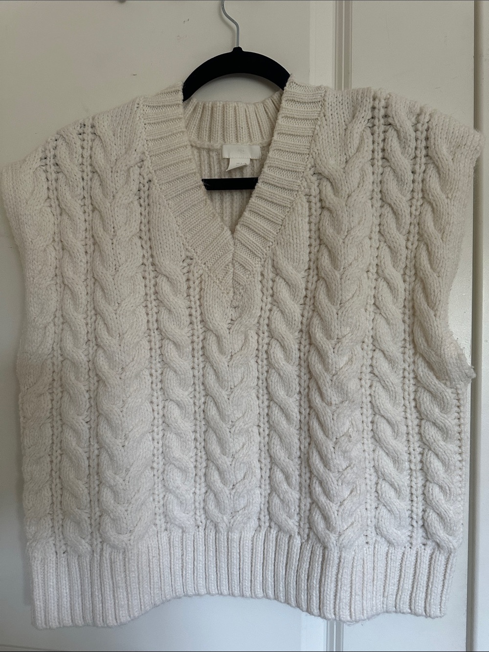H&M Cream Cable-Knit V-Neck Sweater Vest
